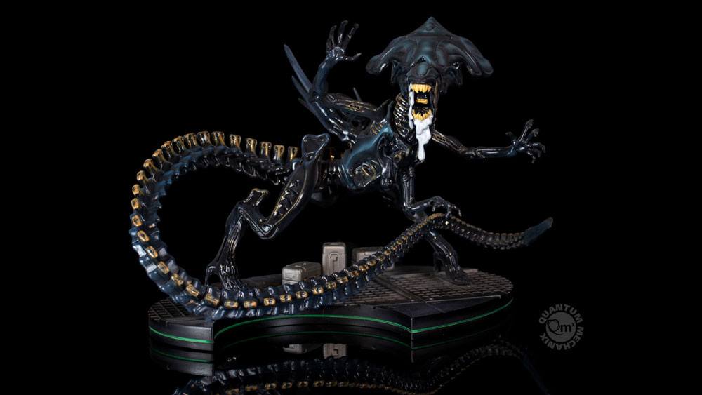 Alien Q-Fig Max Elite Figure Alien Queen 18 cm - Damaged packaging