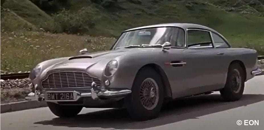 James Bond Model Kit Gift Set Aston Martin DB5 - Damaged packaging